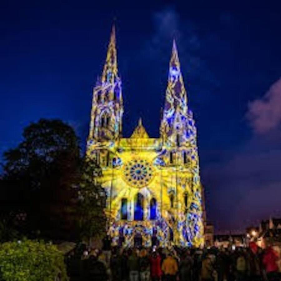 Coeur De Ville, Calme, Spacieux,Parking Et Wifi ! 沙特尔 外观 照片